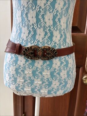 Leatherock  Belt  Leather brown 1” wide /ornate brass buckle/Amber rhinestones